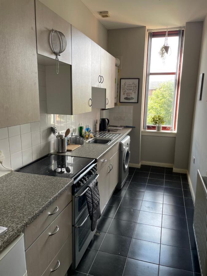 Spacious One Bedroom Flat, Entire Property. غرينوك المظهر الخارجي الصورة